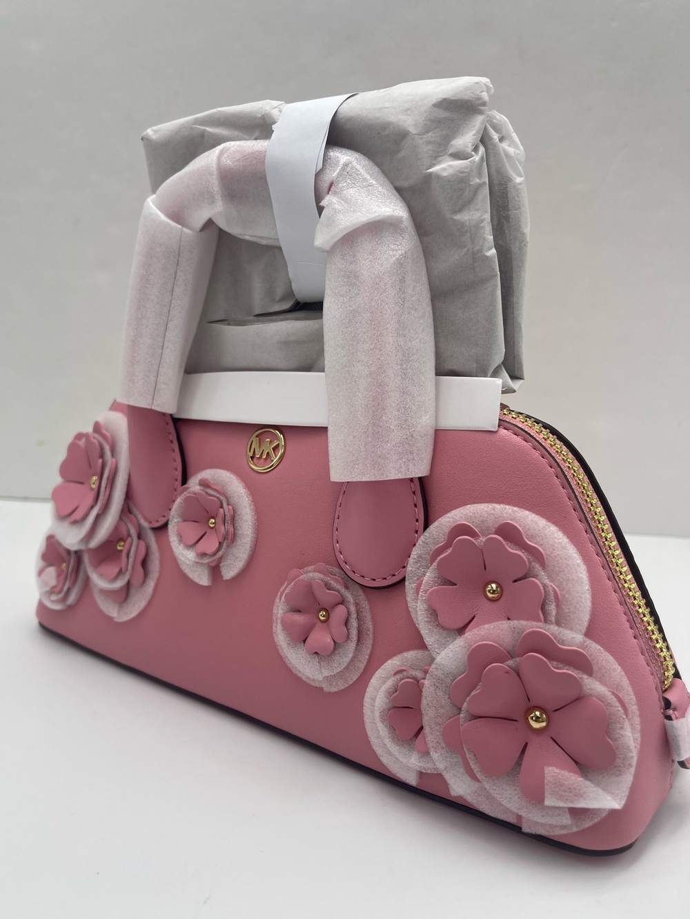 MICHAEL KORS Petra Small Floral Embellished Crossbody Bag
Carnation
NWT